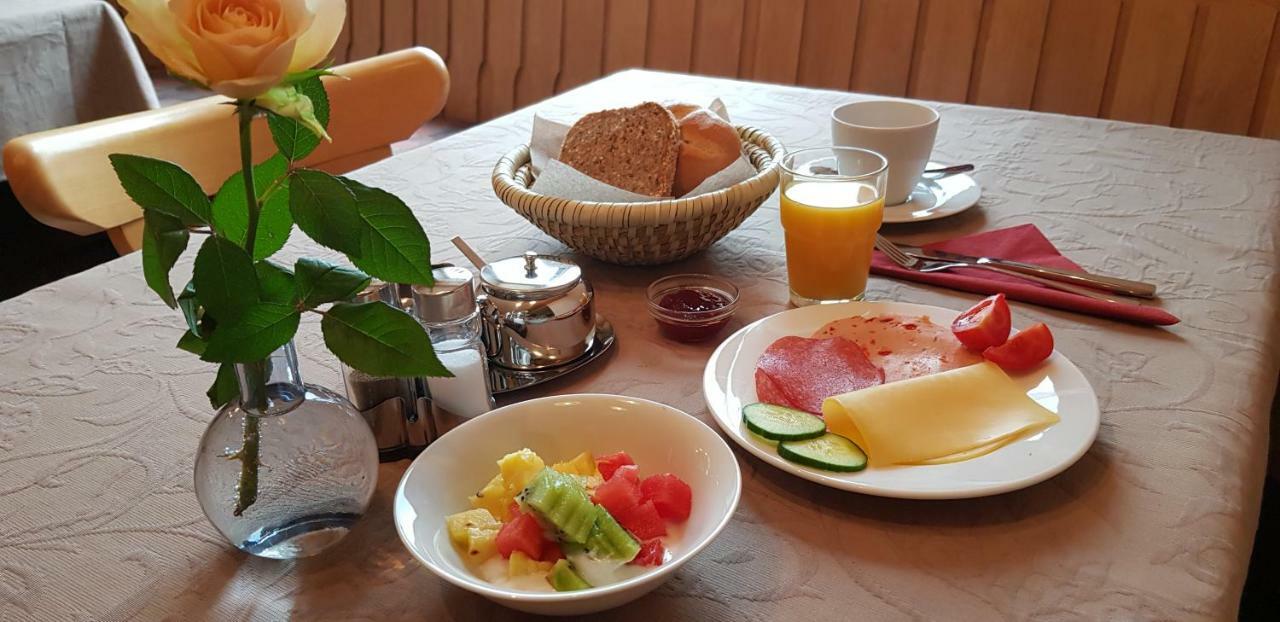 לינדנברג אים אלגאו Schoenblick Hotel Garni Ferienwohnungen מראה חיצוני תמונה