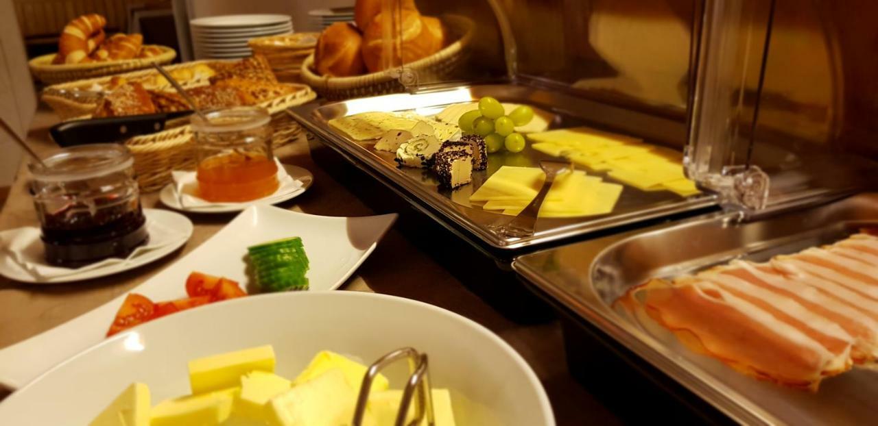 לינדנברג אים אלגאו Schoenblick Hotel Garni Ferienwohnungen מראה חיצוני תמונה